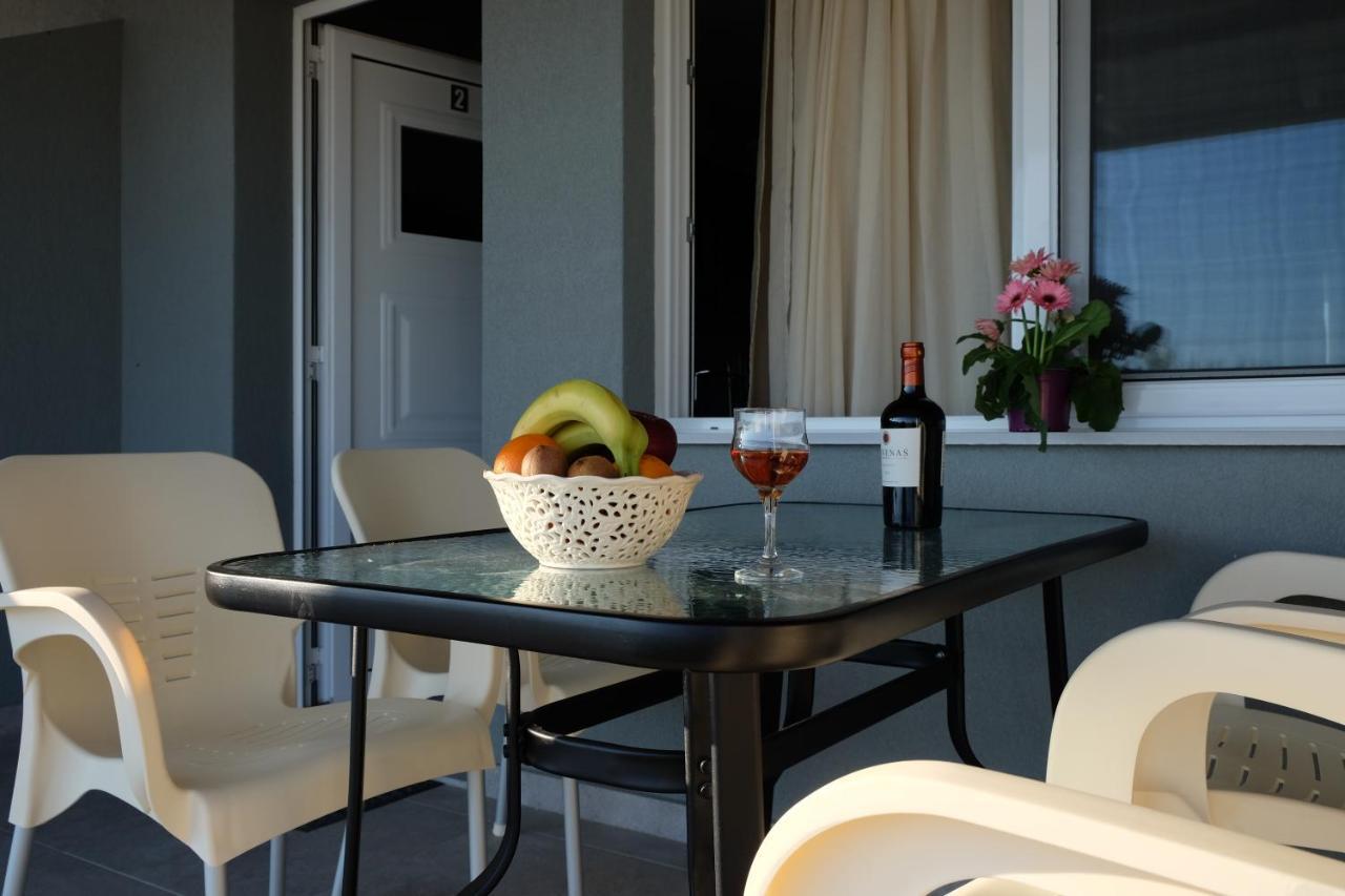 Onar By The Sea Luxurious Apartments Flogita Luaran gambar